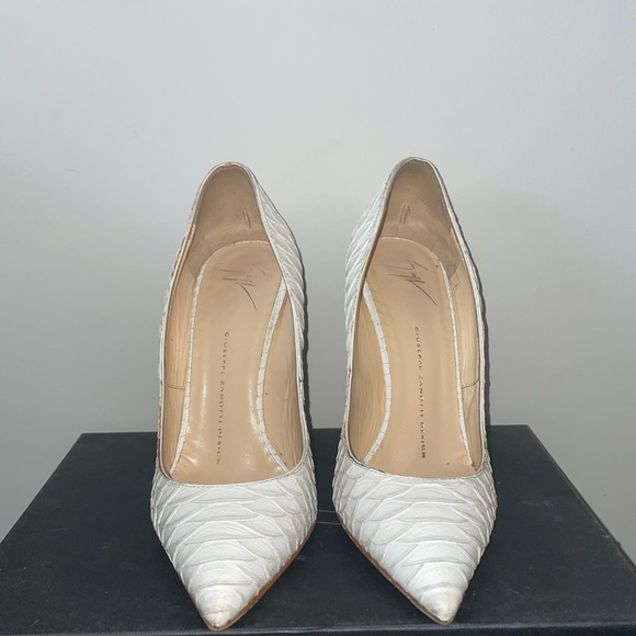 Giuseppe Zanotti Shoes - Giuseppe Zanotti Snake Print Pump